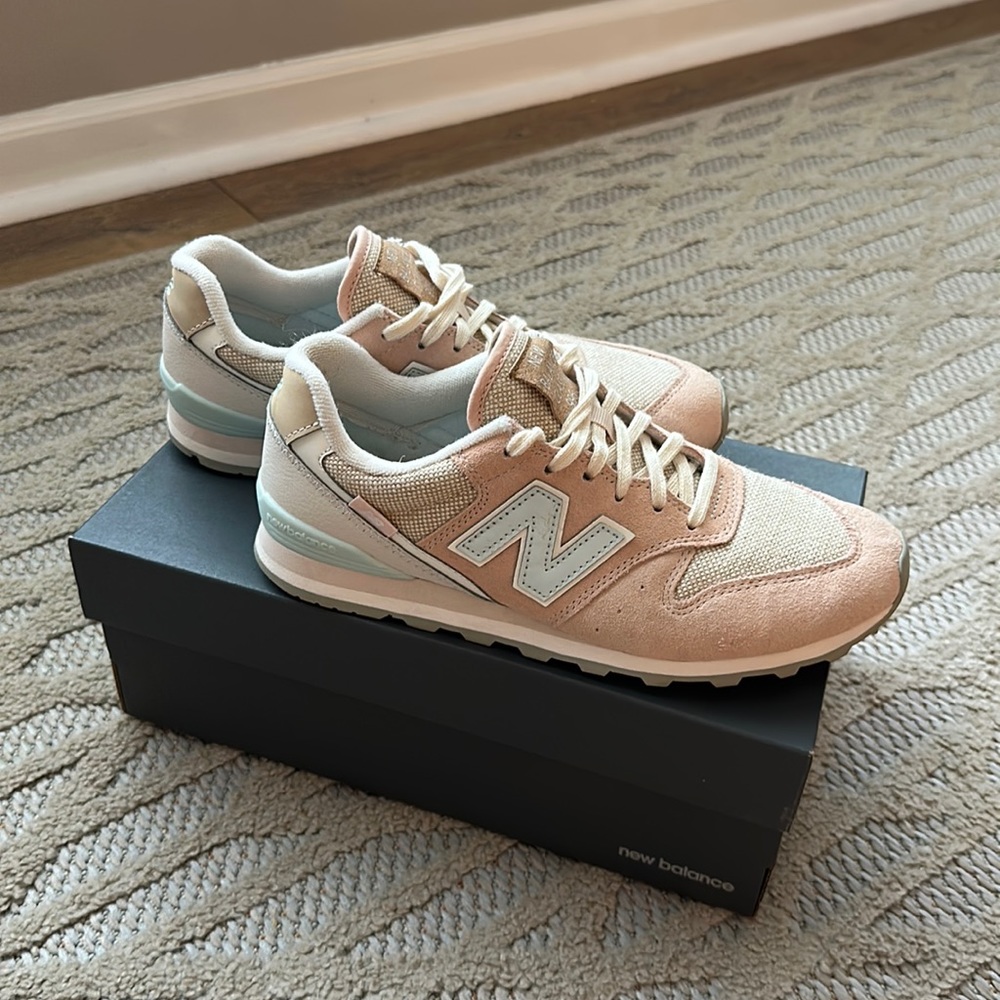 New balance classic 996 women’s sneaker